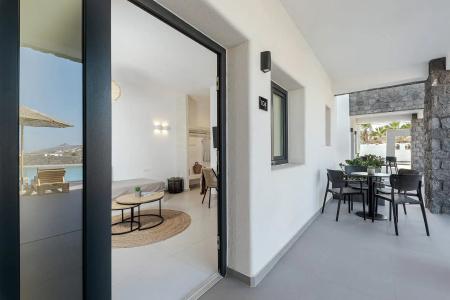 Onyx & Suites - 116