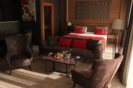 Ramada By Wyndham Nigde - 42