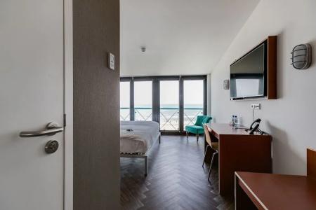 Beachhouse - 3