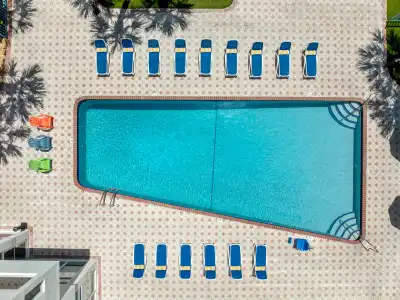 Crystal Beach Suites Miami Oceanfront - 11