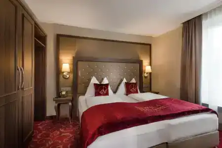 Norica - Thermenhotels Gastein Mit Dem Bademantel Direkt in Die Therme - 44