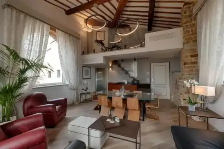 Donati Luxury Tower Suites - 54