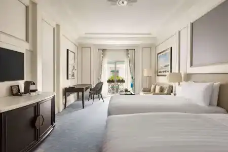 Shangri-La Bosphorus, - 6