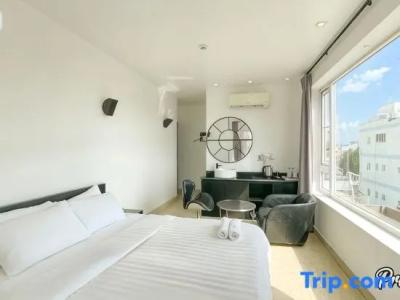 A In Riverside - 116
