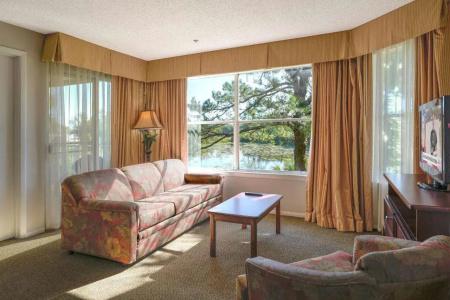 Parc Corniche Condominium Suite - 34