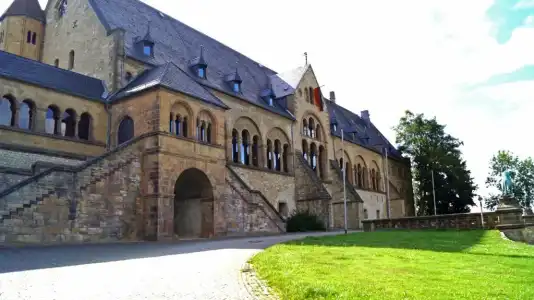 Kaiserhof - 32