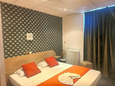 Hôtel Escurial - Centre Gare - 27