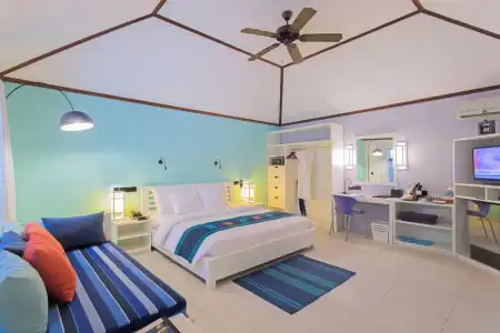 Meeru Maldives Resort Island - 8