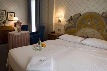 Regina Adelaide & Spa - 8