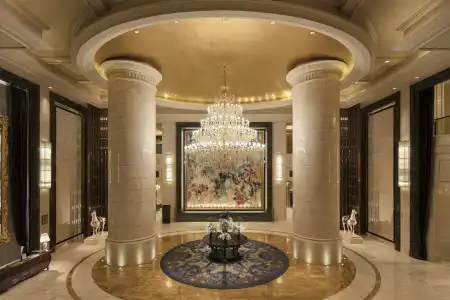 Conrad Dalian - 1
