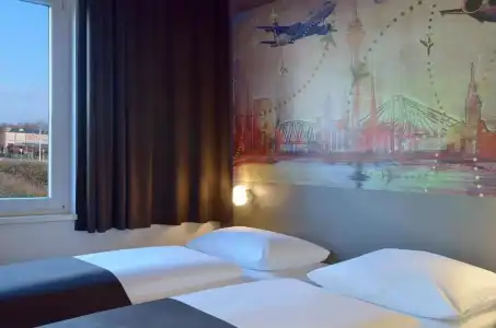 B&B Düsseldorf-Airport - 32