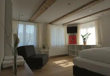 Waldrast Bed & Breakfast - 3