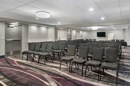 Best Western Plus Commerce - 21