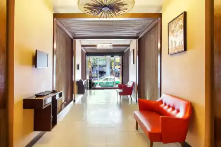 Bally Suite Silom - 14