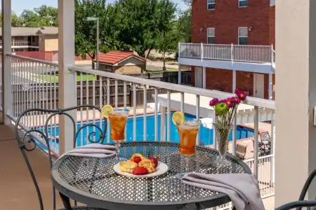 Woodrow House Bed & Breakfast - 45