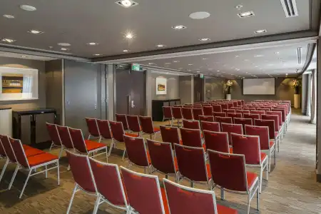 DoubleTree by Hilton Queenstown - 31