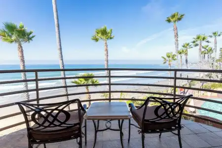 Pacific Terrace - 139