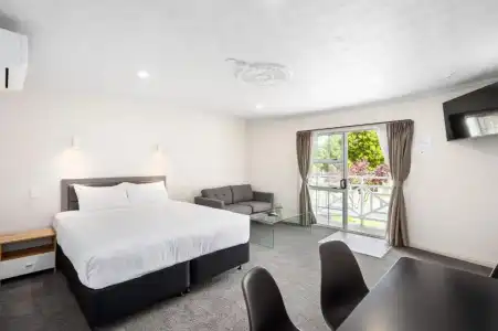 Ashleigh Court Motel - 51
