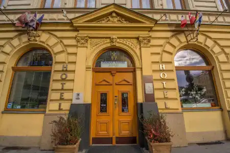 Superior Prague - 0