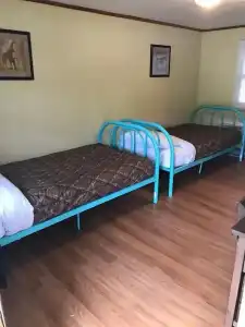 Hillside Motel - 58