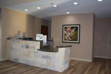 Wingate by Wyndham College Station South - 11