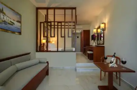 Vantaris Palace - 185