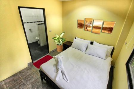 Phratamnak Inn - 6