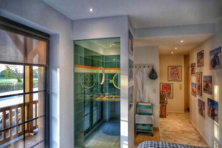 Road Stop Neandertal - 49