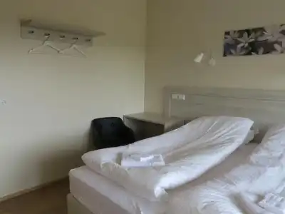 Dilksnes Guesthouse - 39