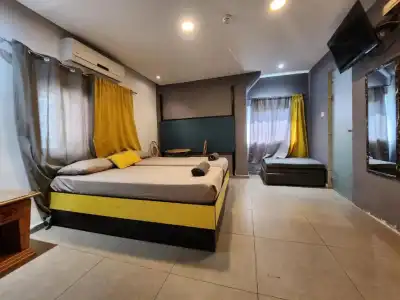 Amdar & Hostel - 2