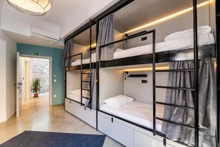 Athens Hub Hostel - 26