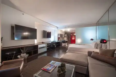 Beautiful Palms Place Suite - 528