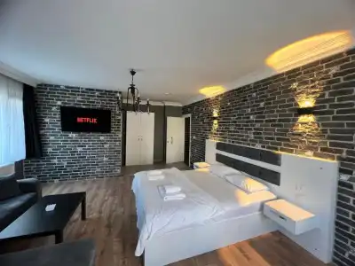 Karaca Suite - 12