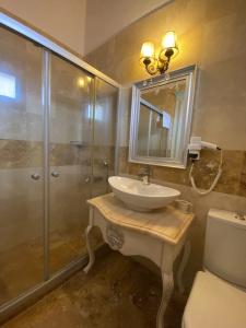 Alacati Roka Tas Otel - 76