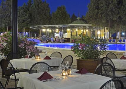 Sol Nessebar Palace Resort & Aquapark - All Inclusive - 35