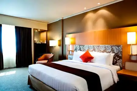 Royal Princess Larn Luang - 42