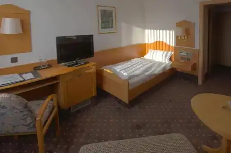 Hotel-Restaurant Esbach Hof - 3