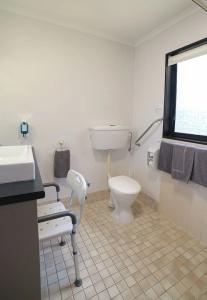 Palm City Motor Inn - 112