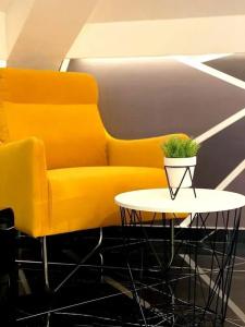 D & Sons Apartments - 102