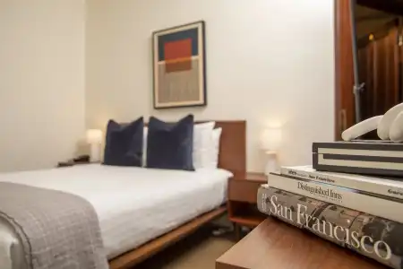 Washington Square Inn - 86