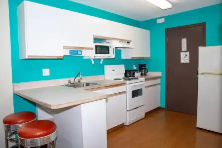 Bowmont Motel - 49