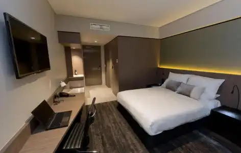 The Glen & Suites - 24