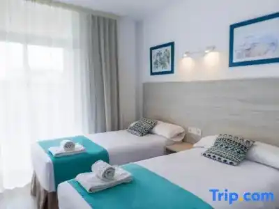 ApartCYE Holiday Centre - 166