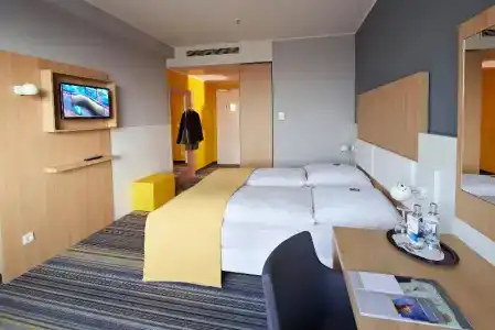 Premier Inn Wurzburg - 82