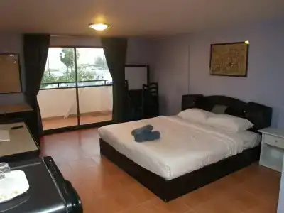 OYO 963 Sunshine Guesthouse - 4
