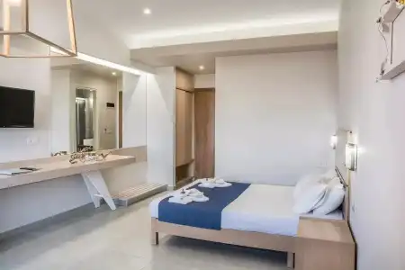 Sea View & Apartments - 30