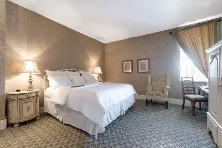 Nicollet Island Inn - 35