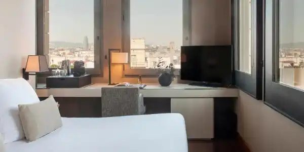 Grand Central, Small Luxurys - 37