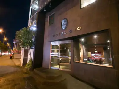 910 - 34