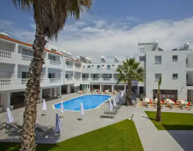 Princessa Vera Apartments - 9
